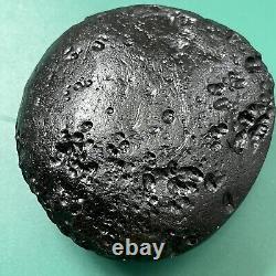 Tektite indochinite space rock impactite of meteorite impact stone 165 g round