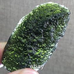 119,7 Ct MOLDAVITE de République tchèque provenant d'un impact de météorite avec des éclats