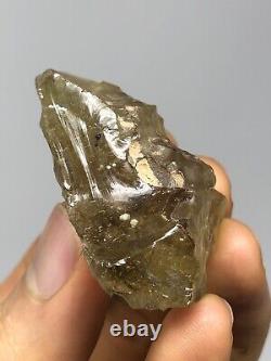 132ct 26.4g Échantillon d'impact de météorite de tectite de verre du désert libyen E0