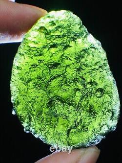 135ct Moldavite vert Impact Fragment de météorite Pierre de météore de l'espace Astéroïde + certificat d'authenticité