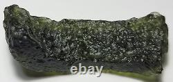 13,6 grammes 68 carats 53 mm de long Moldavite de la République tchèque provenant de l'impact d'une météorite