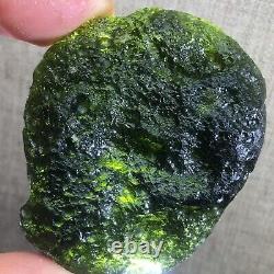 218,2 Ct MOLDAVITE De République Tchèque De L'Impact De Météorite Avec Des Éclats