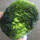 234ct Moldavite De République Tchèque De L'impact De Météorite Avec Des Éclats