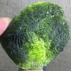 234Ct MOLDAVITE De République Tchèque De L'Impact De Météorite Avec Des Éclats