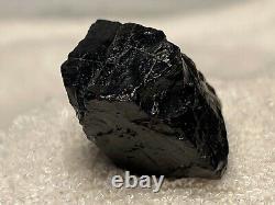 32,60 ct. Diamant d'impact de météorite graphite-C hexagonal noir