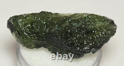 33,3 carats Moldavite de République tchèque de 36mm de long provenant de l'impact d'une météorite