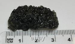 33,7 carats 30mm long Moldavite de la République tchèque provenant de l'impact d'une météorite