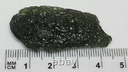 52 carats 42mm de long Moldavite de la République tchèque provenant de l'impact d'une météorite