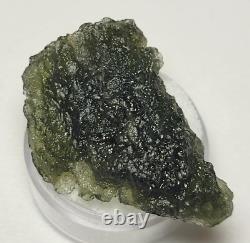 53,7 carats Moldavite de République tchèque de 35mm de long provenant de l'impact d'une météorite