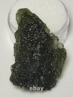 53,7 carats Moldavite de République tchèque de 35mm de long provenant de l'impact d'une météorite