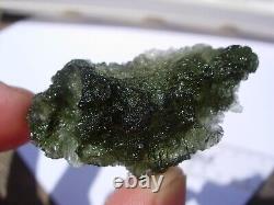 65,7 carats 48x22x16mm MOLDAVITE Rép. Tchèque Impact de météorite avec petits éclats