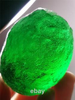 95g Verre d'impact de météorite GEM MOLDAVITE vert Tchèque D473