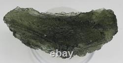 9,72 grammes 48,6 carats 47 mm de long Moldavite de la République tchèque provenant de l'impact d'une météorite