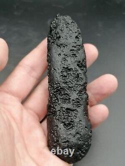 Carillon d'ange XXL Tektite Indochinite Rod 108,97g / 11,2cm Verre d'impact de météorite