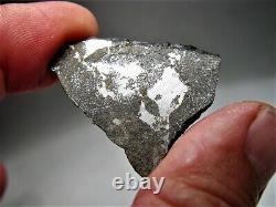 Classe rare ! Nouvelle chute ! Incroyable météorite de breccia d'impact Punggur H7 ! 6,7 g