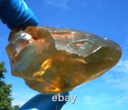 Échantillon d'impact de téktite de météorite de verre du désert libyen (600 crt) Super Gemme Brune A