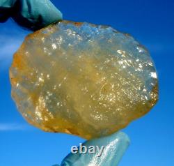 Échantillon d'impact de téktite de météorite en verre du désert libyen (366 ct) Gemme jaune à fossettes