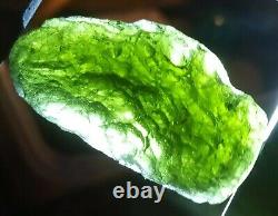 MOLDAVITE République tchèque Véritable météorite d'impact verte Tektite 69,5 carats