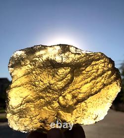 Météorite en verre du désert libyen Tektite impact échantillon (5400 crt) Très grand (1 Kg)