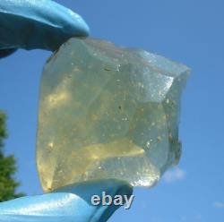 Météorite en verre du désert libyen Tektite spécimen d'impact (580 crt) Super Gem AAAAA+