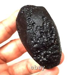 Pierre d'impact de météorite indochinite Tektite space rock 120 g gros rond