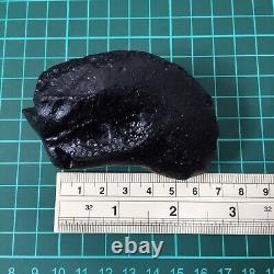 Pierre précieuse de 165 grammes provenant de la météorite impactite Tektite indochinite de l'espace