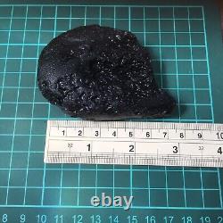 Rocher spatial indochinite de téktite impactite provenant de l'impact d'une météorite Pierre rare de 123 g