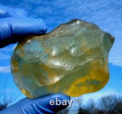 Spécimen d'impact de la météorite en verre du désert libyen (777 crt) Tektite Dimples Gem AAAA