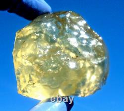 Specimen d'impact de téktite de météorite en verre du désert libyen (500 crt) Super Gem AAAAA