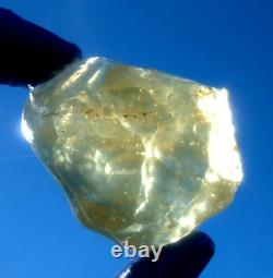 Specimen d'impact de téktite de météorite en verre du désert libyen (500 crt) Super Gem AAAAA