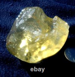 Specimen d'impact de téktite de météorite en verre du désert libyen (500 crt) Super Gem AAAAA