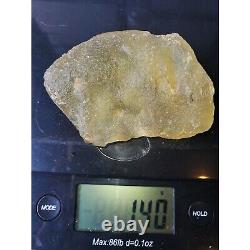 Specimen d'impact de téktite de météorite en verre du désert libyen AAAA (700 crt)Gemmes à fossettes