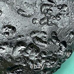 Tektite indochinite roche spatiale impactite d'une météorite en forme ronde de 165 g