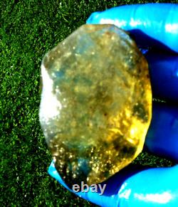 Verre de météorite du désert libyen Tektite Impact Dimples (465 crt) Belle gemme jaune