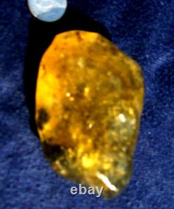 Verre de météorite du désert libyen Tektite Impact Dimples (465 crt) Belle gemme jaune