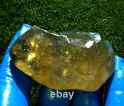 Verre de météorite du désert libyen Tektite Impact Dimples (465 crt) Belle gemme jaune